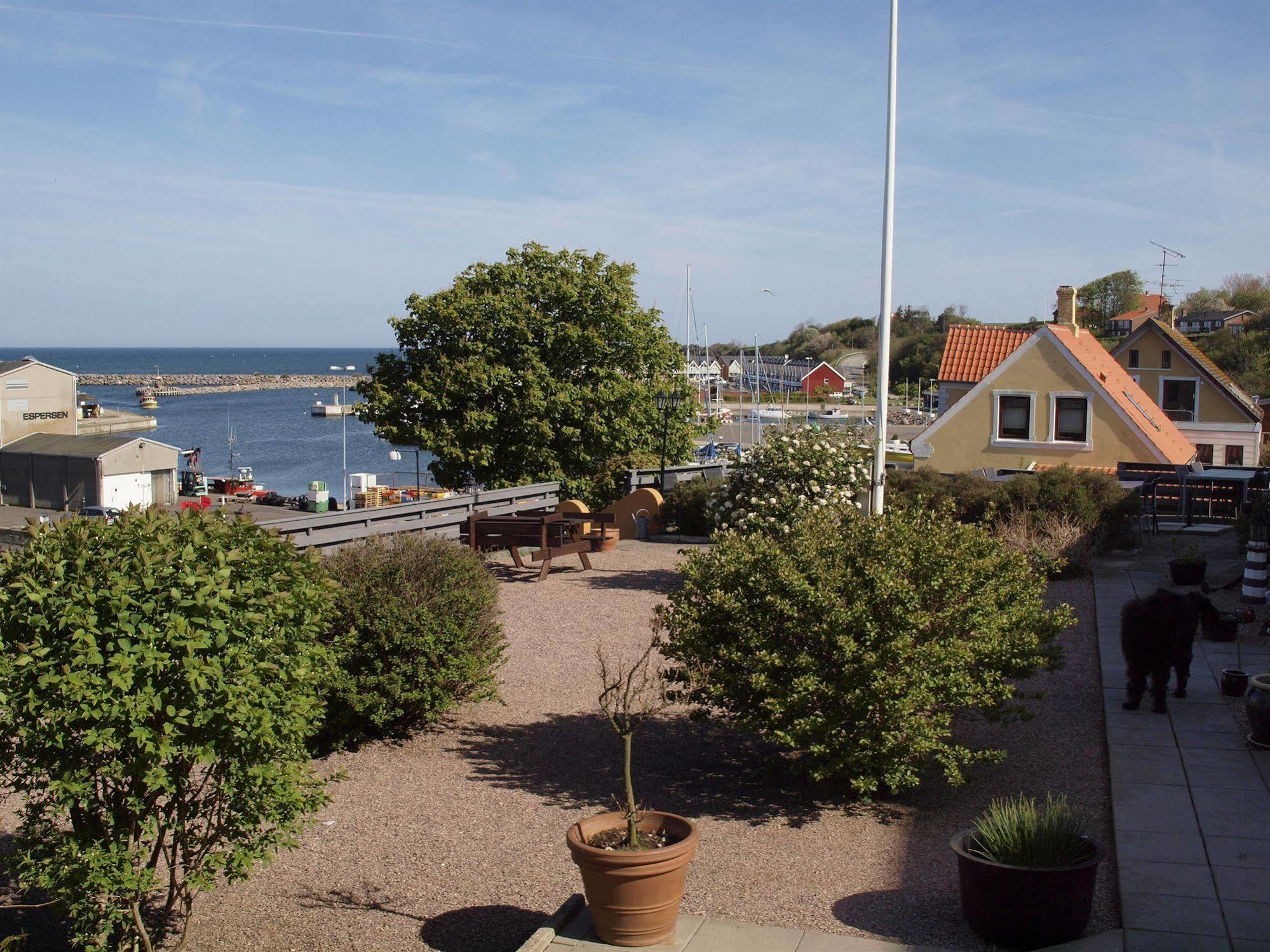 Hotel Kysten Hasle Exterior foto