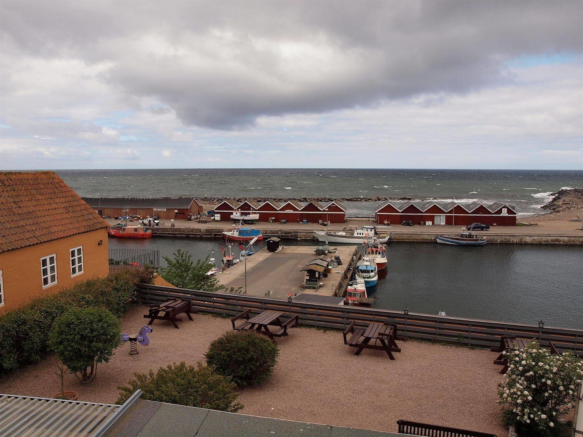 Hotel Kysten Hasle Exterior foto